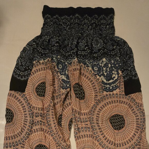 Flowy Boho Pants - Picture 2 of 4